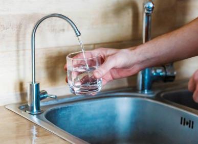 C&aacute;ch sử dụng m&aacute;y lọc nước RO hiệu quả v&agrave; k&eacute;o d&agrave;i tuổi thọ sản phẩm