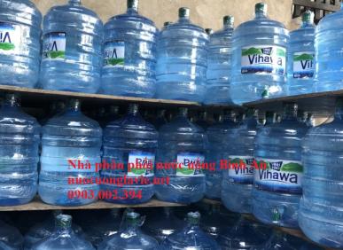 Giao nước kho&aacute;ng vĩnh hảo, nước tinh khiết vihawa ch&iacute;nh h&atilde;ng tận nơi