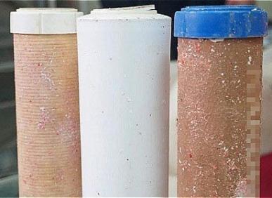 Sai lầm thường gặp phải khi tự vệ sinh m&aacute;y lọc nước n&oacute;ng lạnh